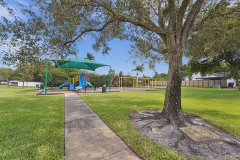 A home in Cooper City