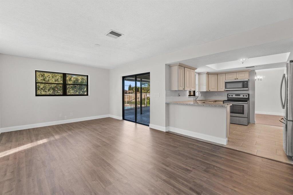 PORT ST LUCIE SECTION 6 - Residential