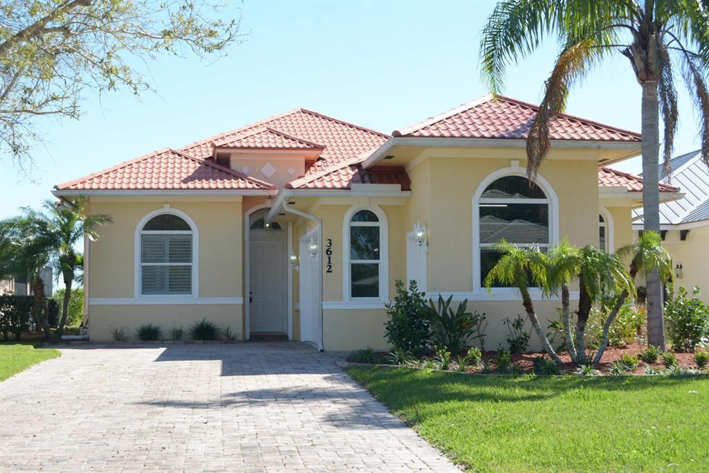 Photo of 3612 Grove Court, Fort Pierce, FL 34951 (MLS # R10695772)