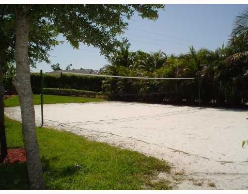 RESIDENCES OF BELMONT AT - Residential Lease