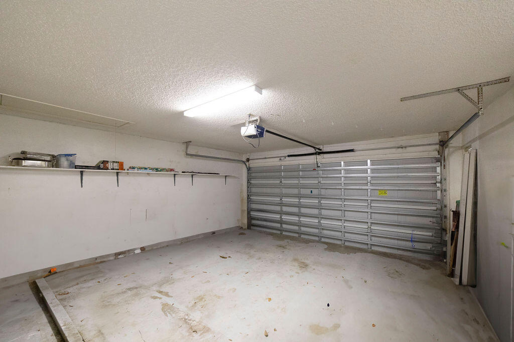 STARLING COURT AT MARTIN DOWNS (AKA MARTIN DOWNS P - Residential