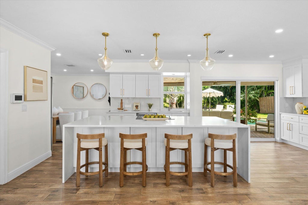 Photo of 336 NW 11TH Avenue, Boca Raton, FL 33486 (MLS # B26091369)