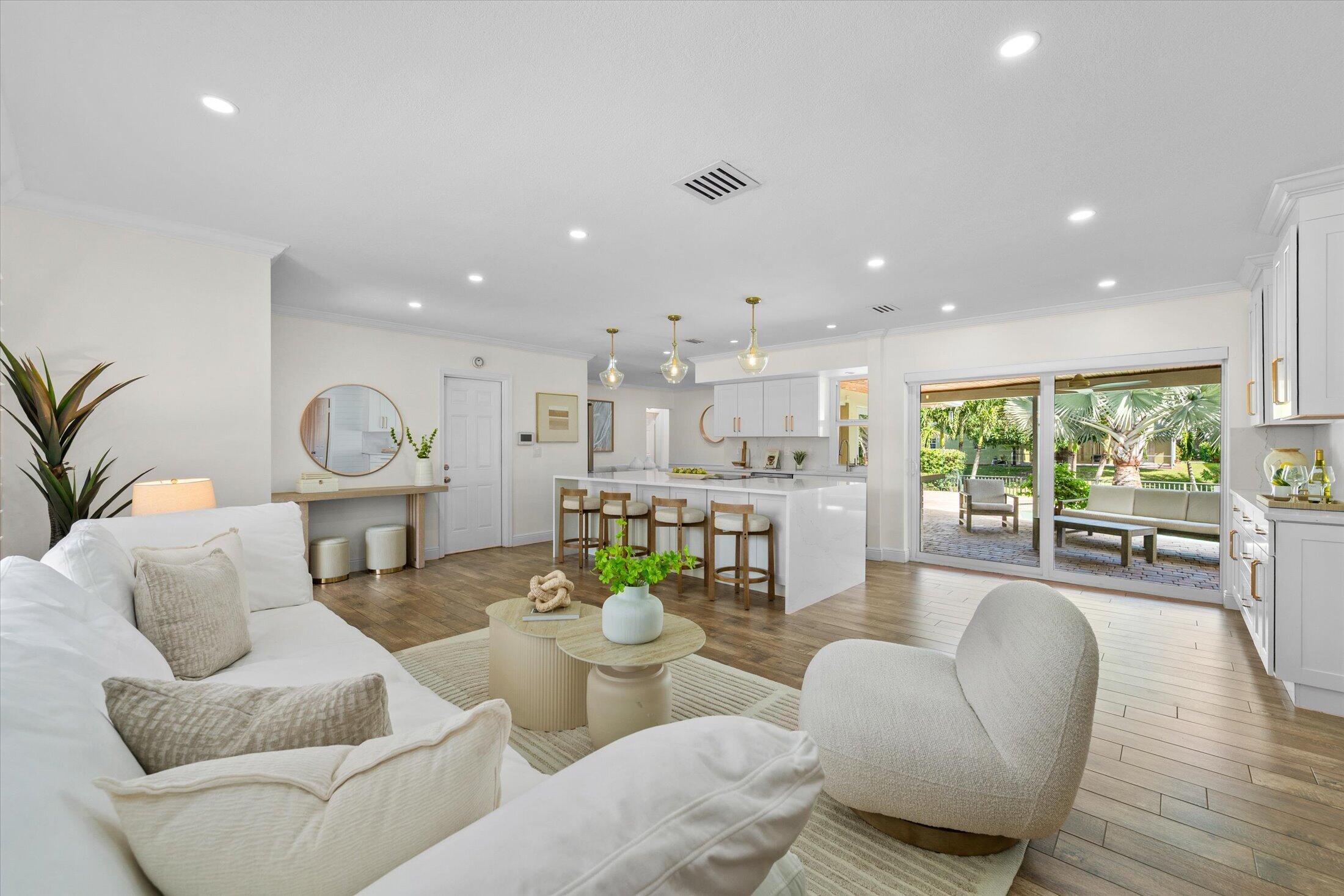336 NW 11TH Avenue