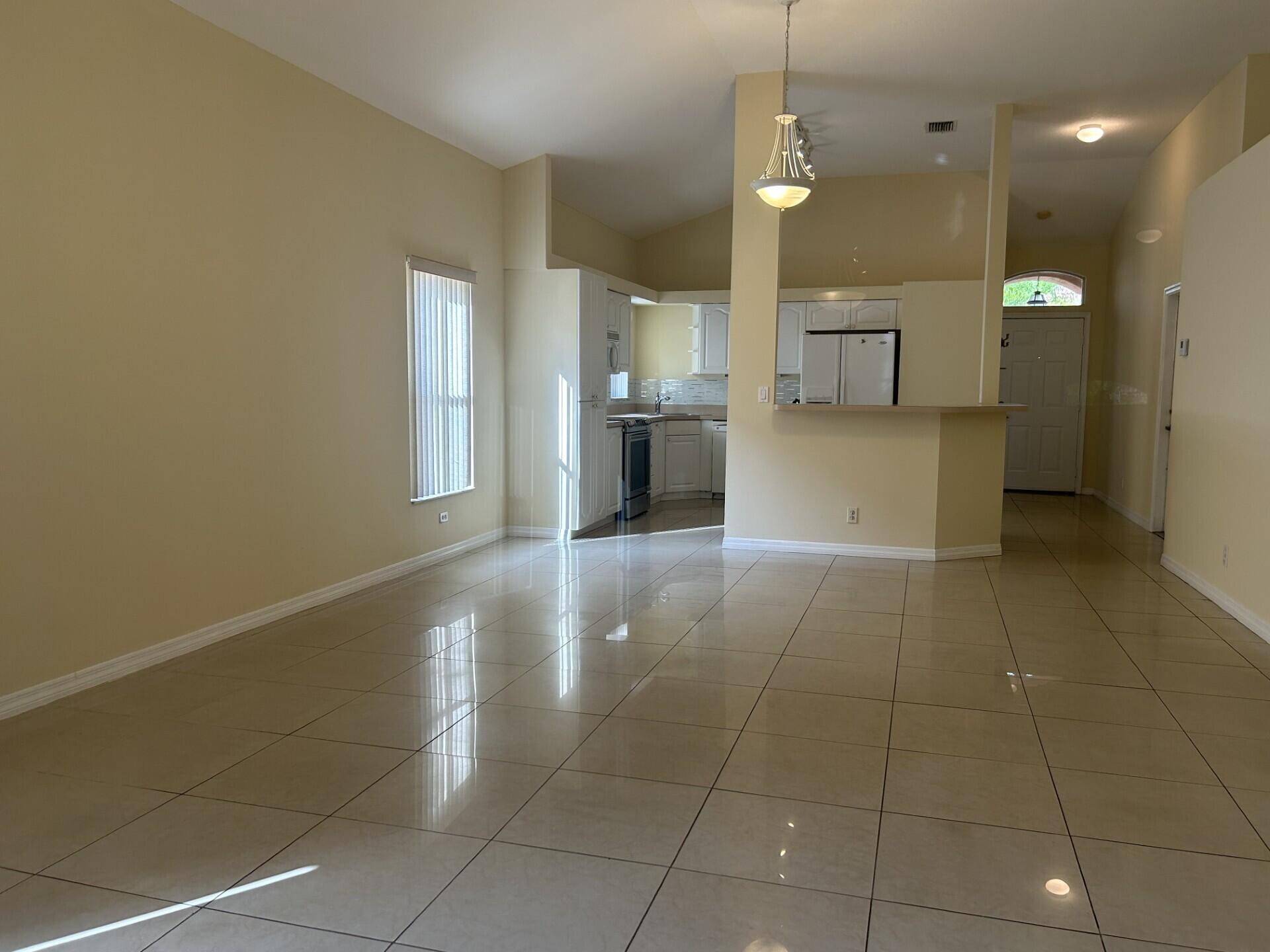 WOODBINE PAR H - Residential Lease