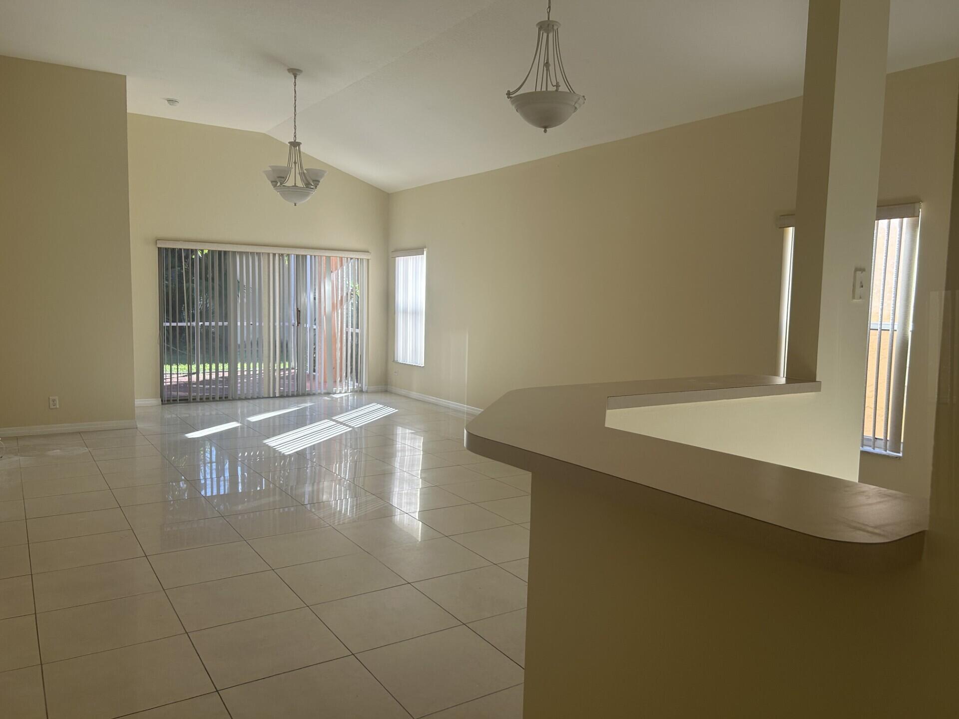 WOODBINE PAR H - Residential Lease