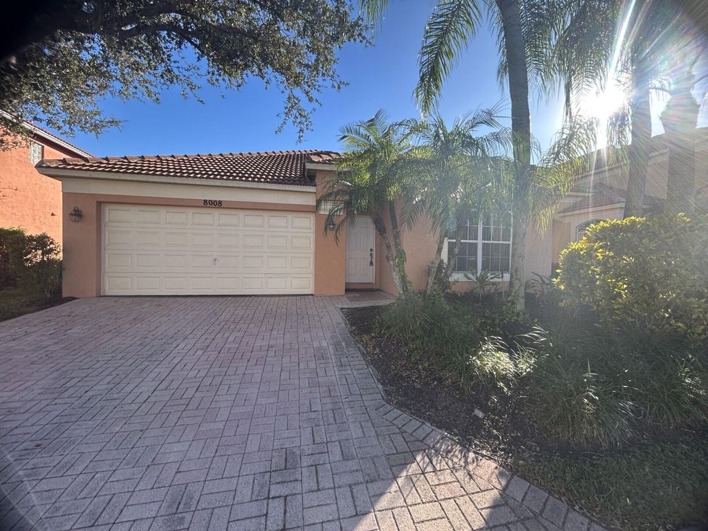 Photo of 8008 Via Hacienda, Palm Beach Gardens, FL 33418 (MLS # R11140898)