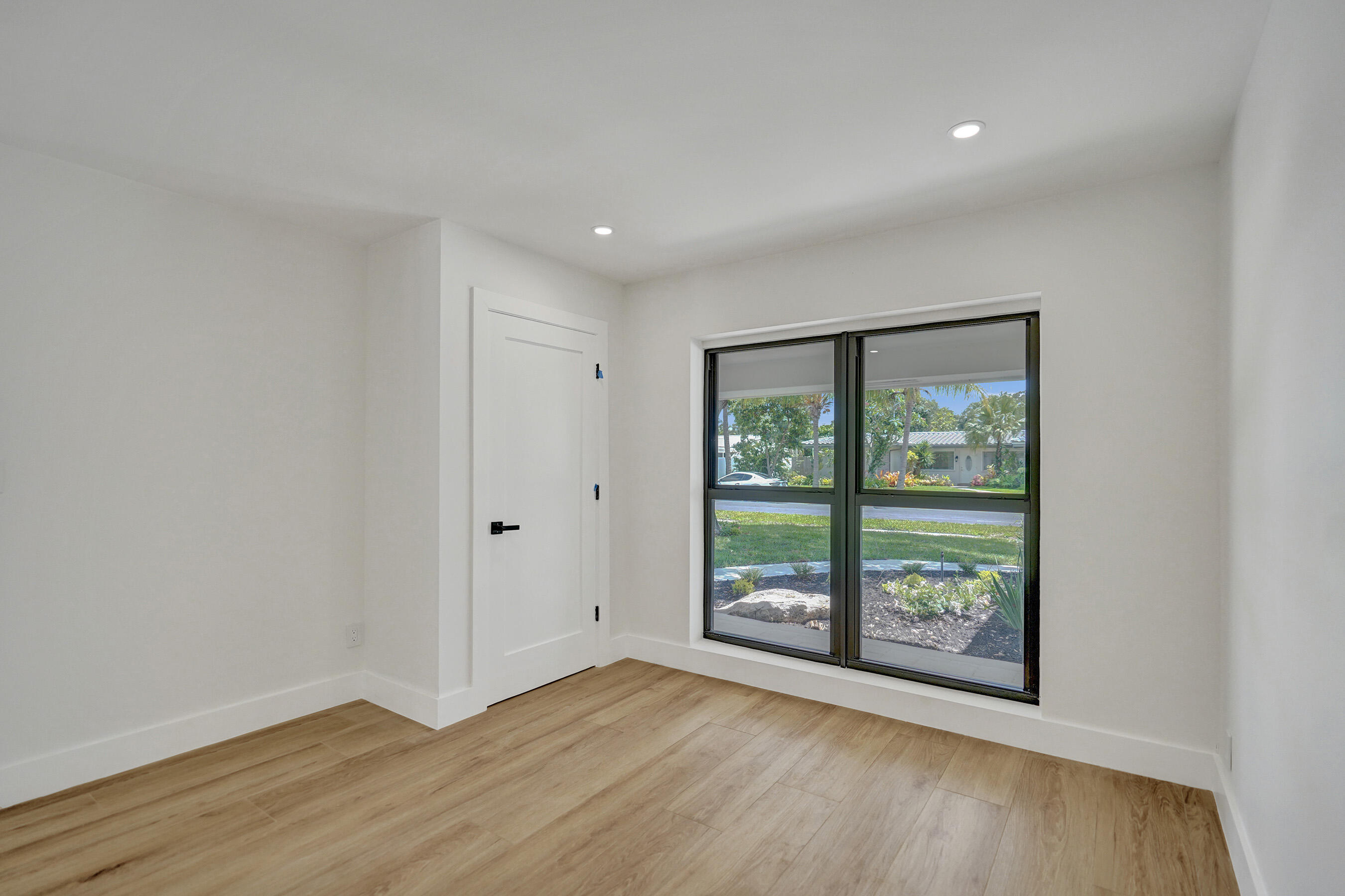 ROYAL OAK HILLS 1ST SEC - Residential