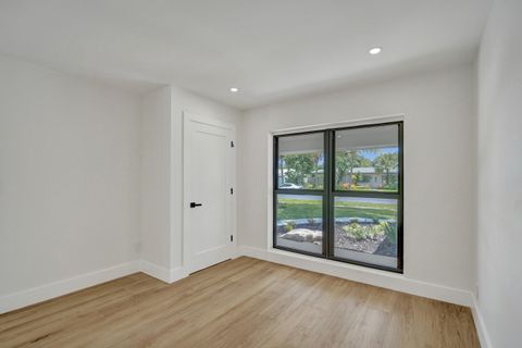 Tiny photo for 669 SW 3rd Street, Boca Raton, FL 33486 (MLS # B26029274)
