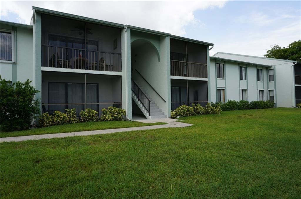 Palm Club West - Residential