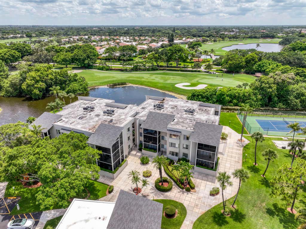 Photo of 11811 Avenue Of The Pga #7-3b, Palm Beach Gardens, FL 33418 (MLS # B26048529)