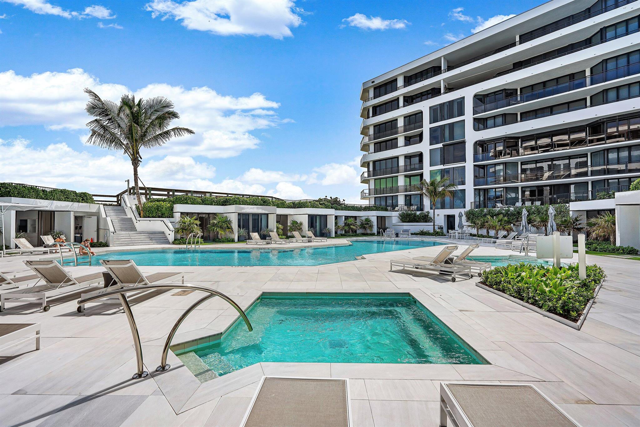 PALM BEACH HAMPTON CONDO - Residential