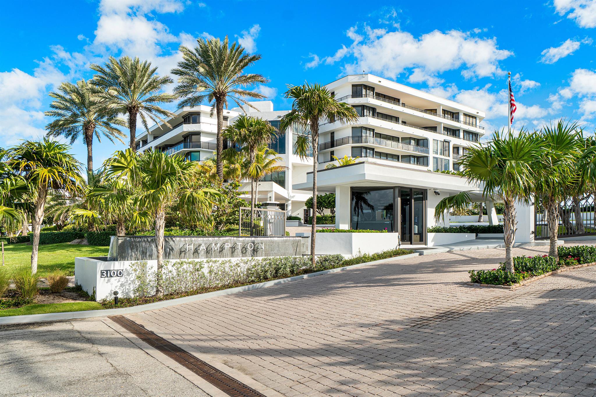 PALM BEACH HAMPTON CONDO - Residential
