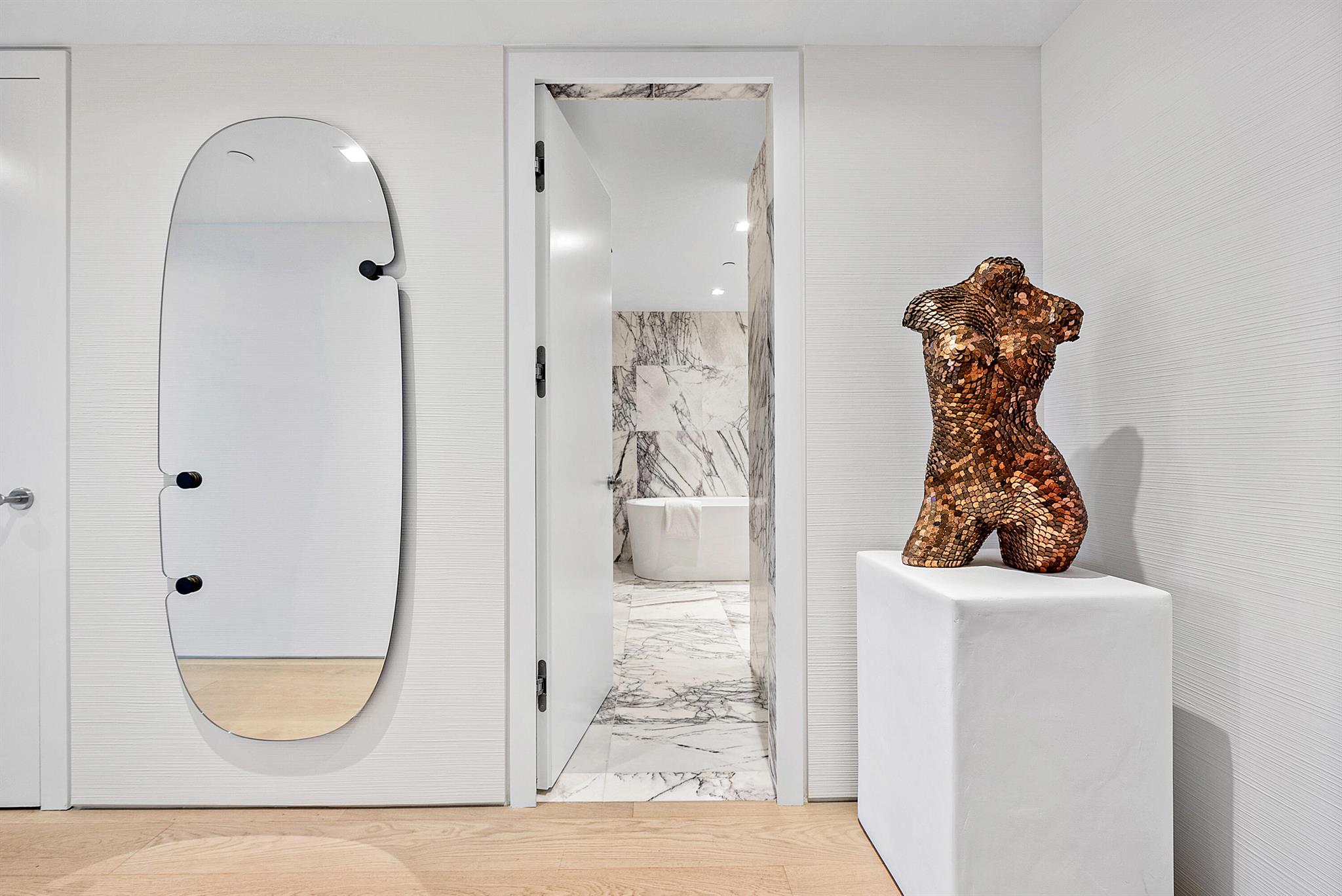 PALM BEACH HAMPTON CONDO - Residential