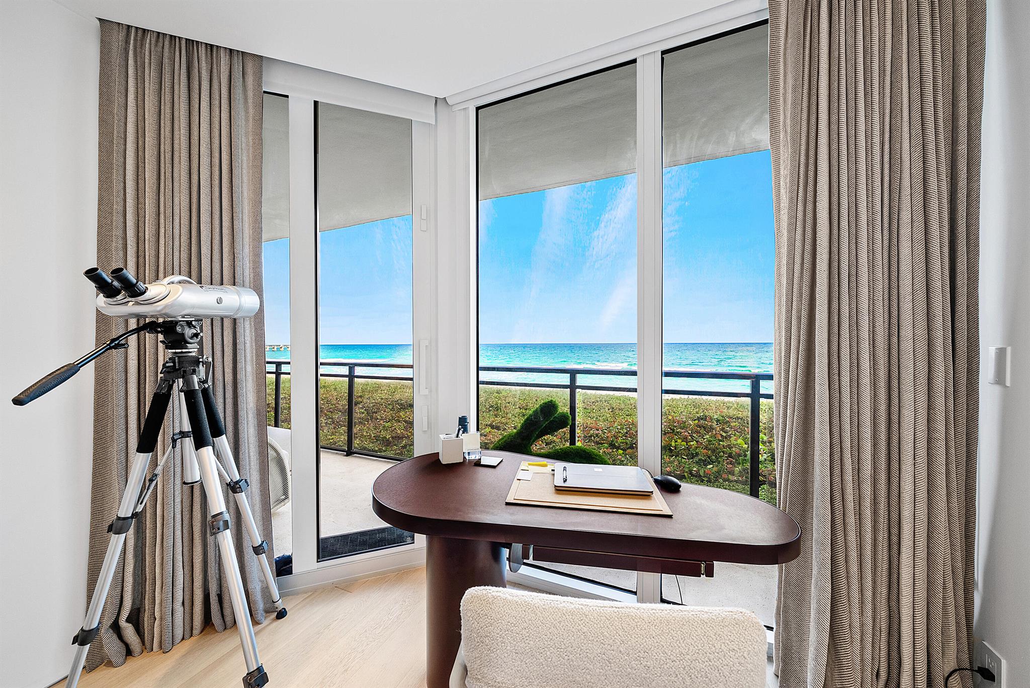 PALM BEACH HAMPTON CONDO - Residential