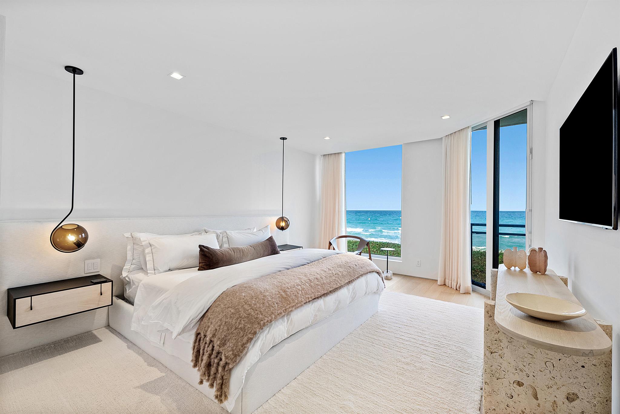 PALM BEACH HAMPTON CONDO - Residential