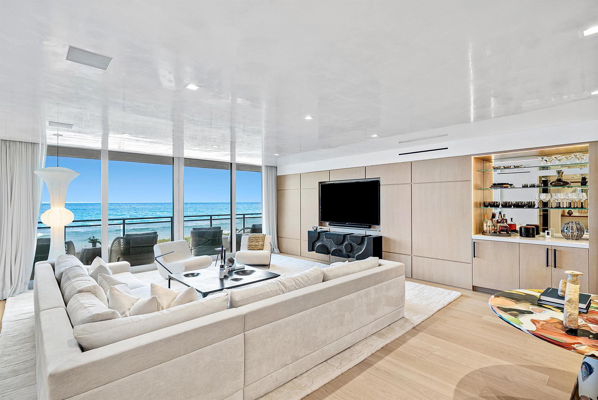 PALM BEACH HAMPTON CONDO - Residential
