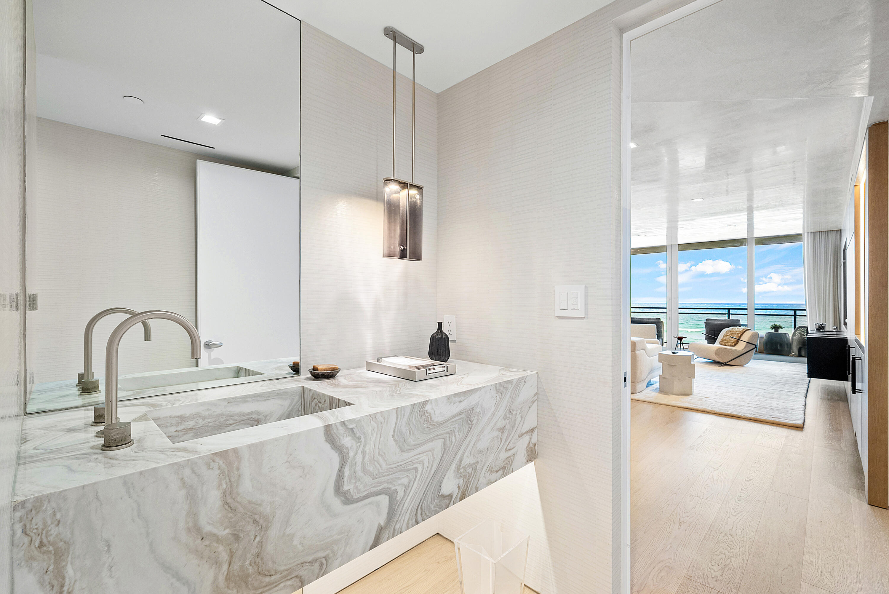 PALM BEACH HAMPTON CONDO - Residential