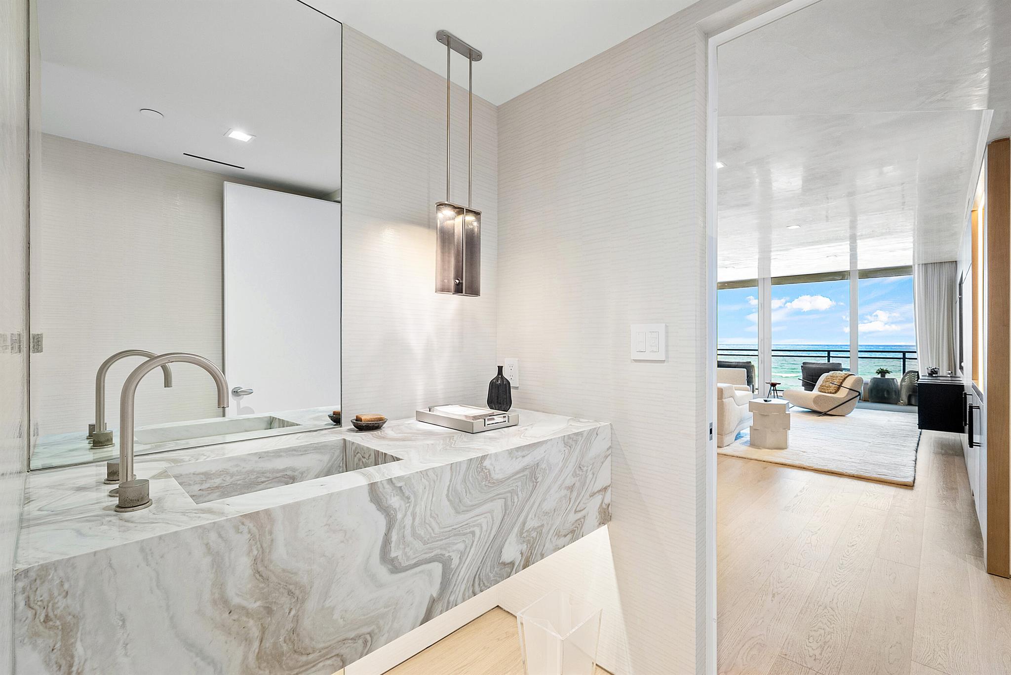 PALM BEACH HAMPTON CONDO - Residential