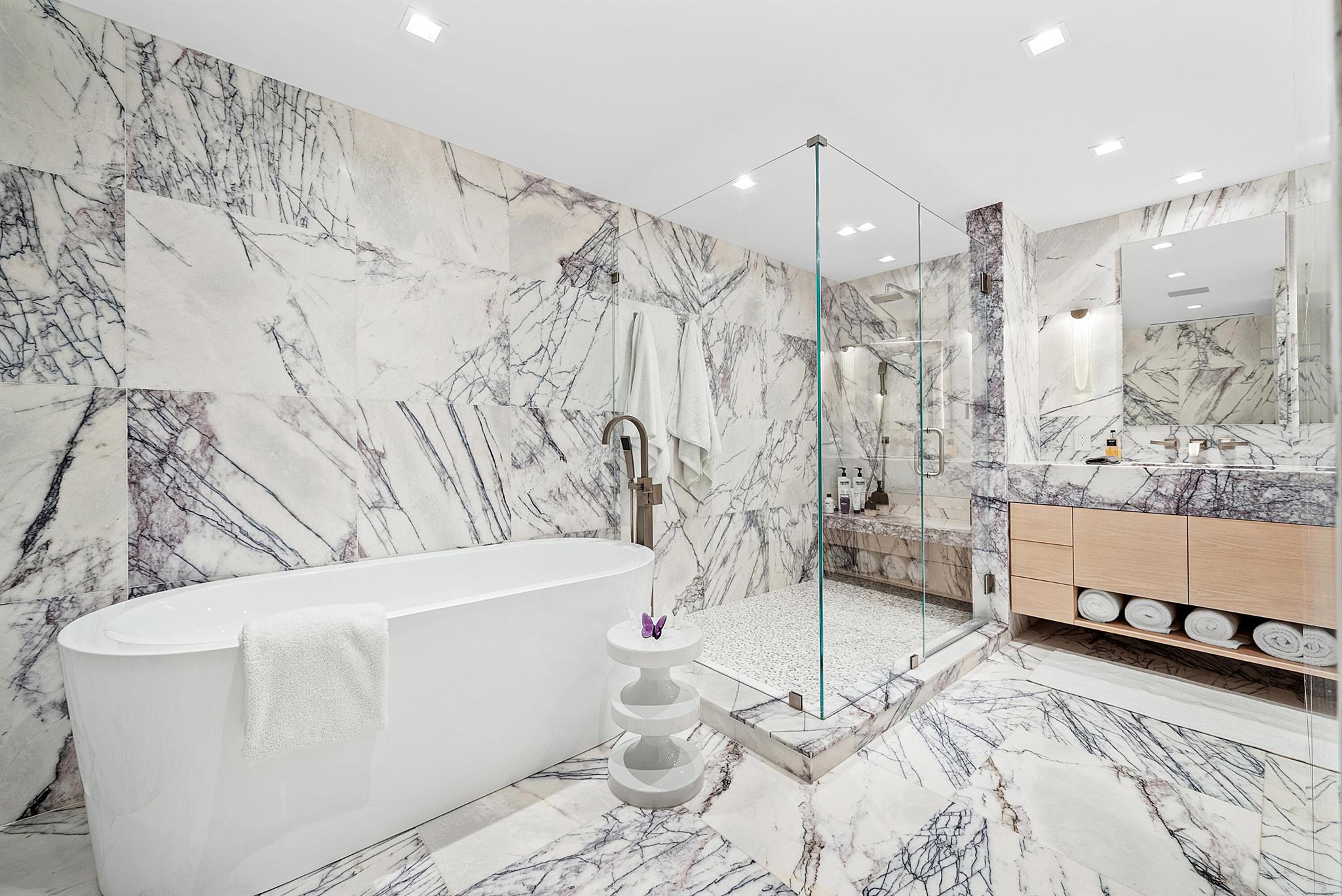 PALM BEACH HAMPTON CONDO - Residential