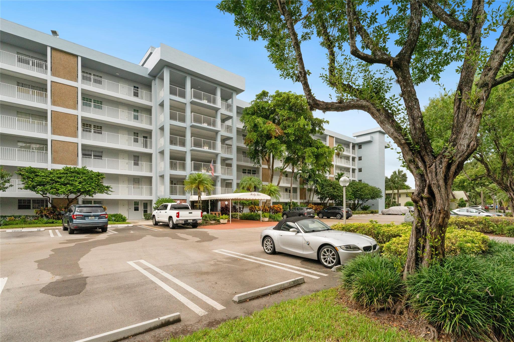 No 42 Palm-Aire Country C - Residential Lease