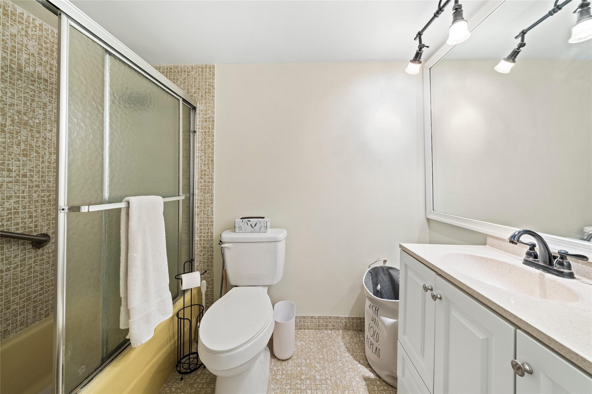 No 42 Palm-Aire Country C - Residential Lease