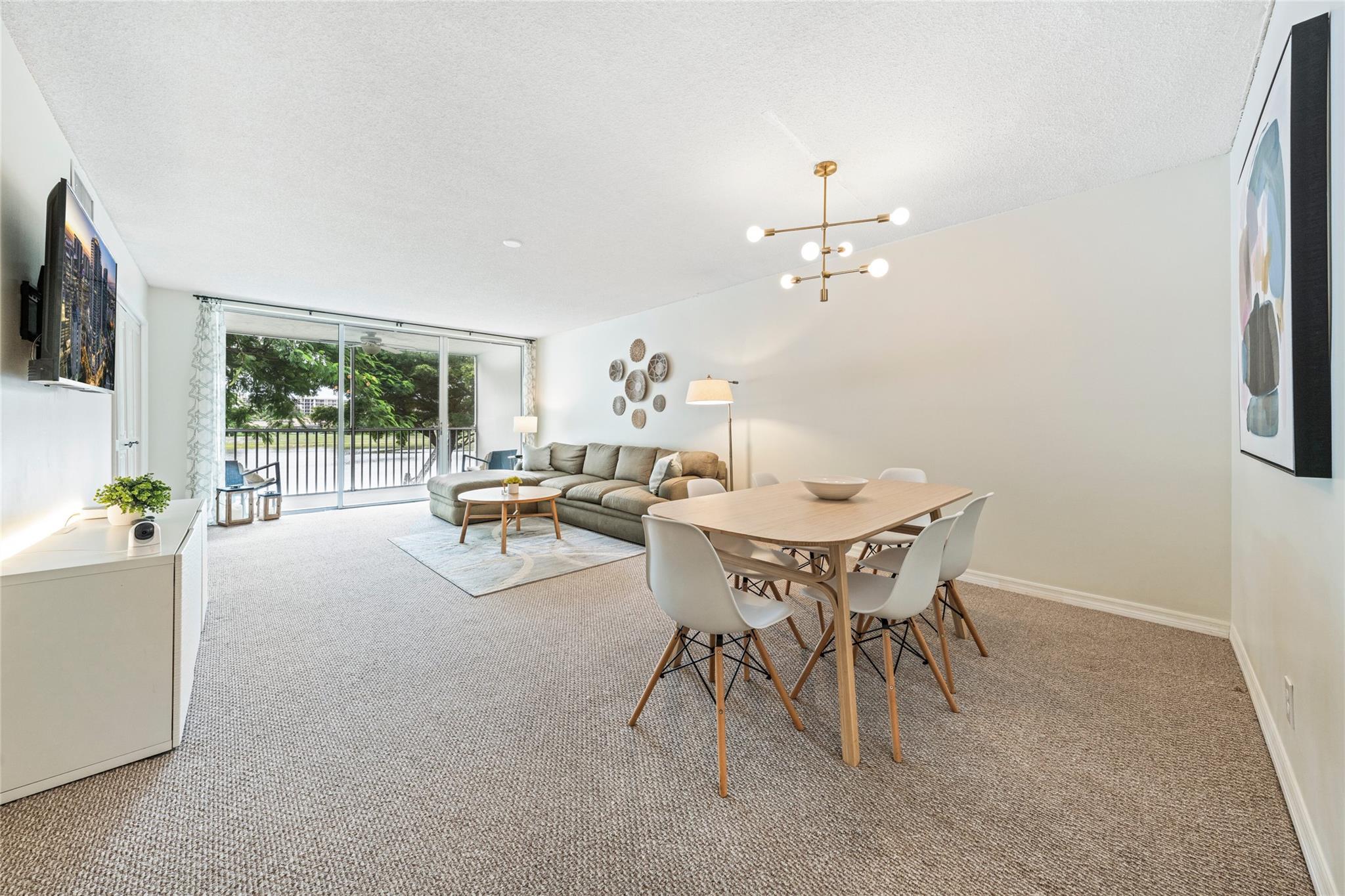 No 42 Palm-Aire Country C - Residential Lease