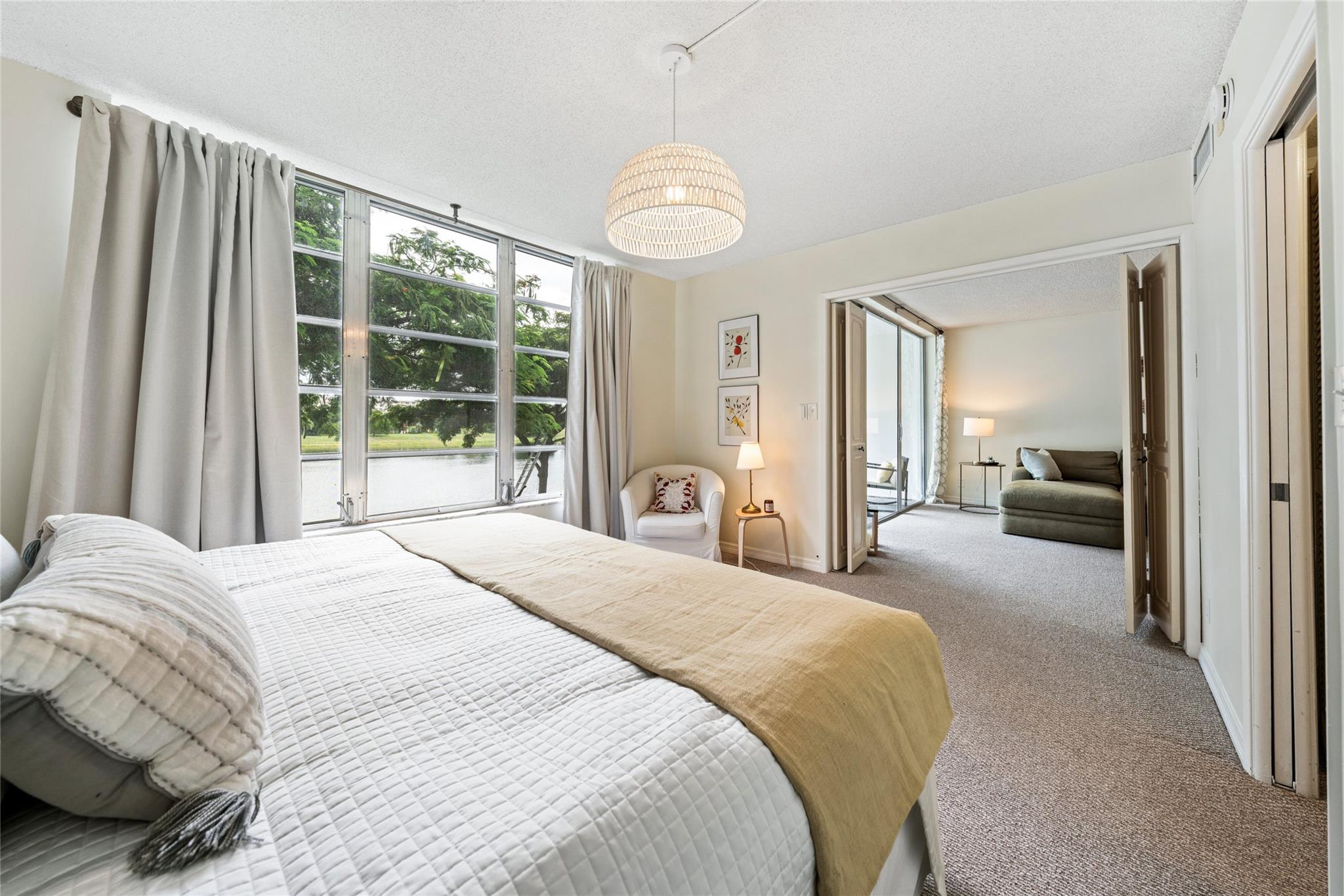 No 42 Palm-Aire Country C - Residential Lease