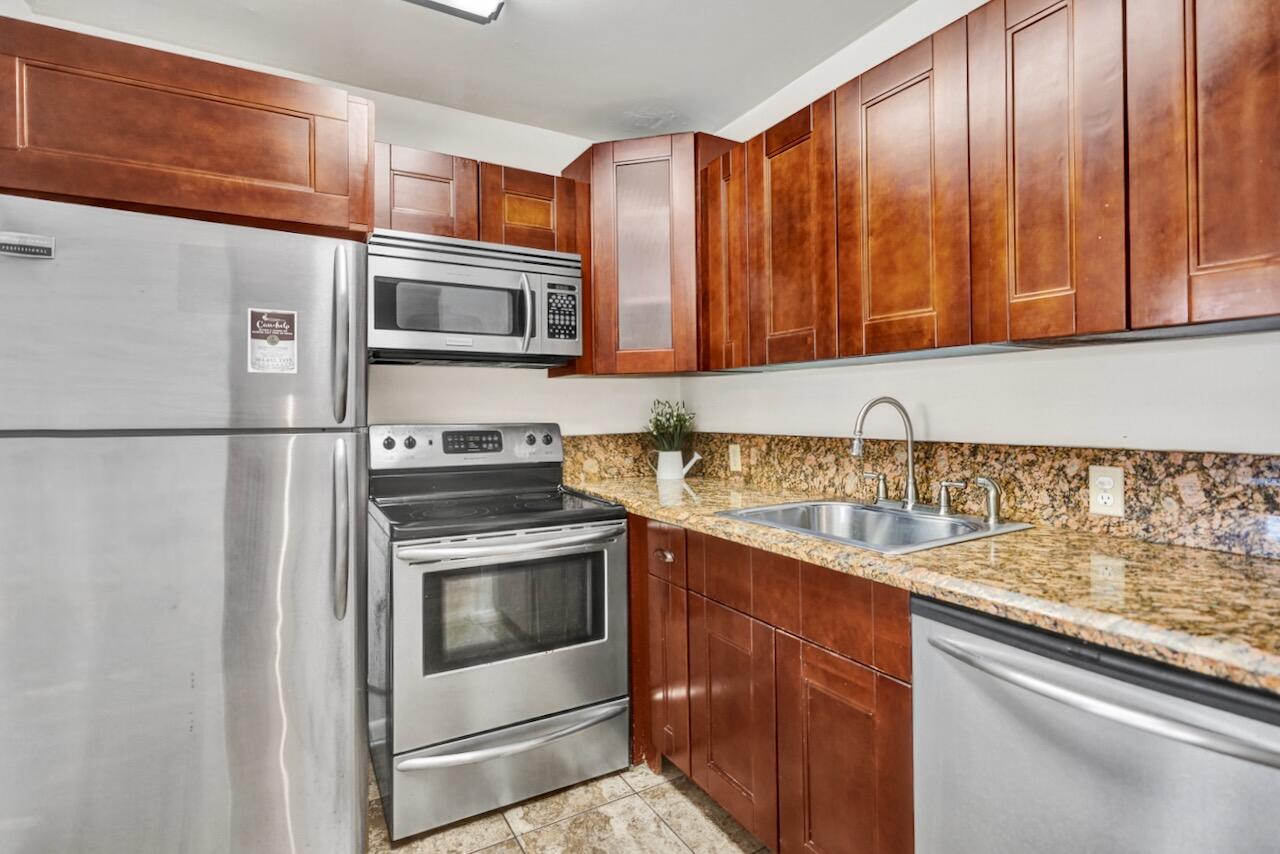 BRIGHTON AT CENTURY VILLAGE CONDO - Residential