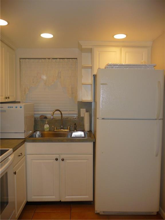 ROYAL PARK GARDENS CONDO - Residential