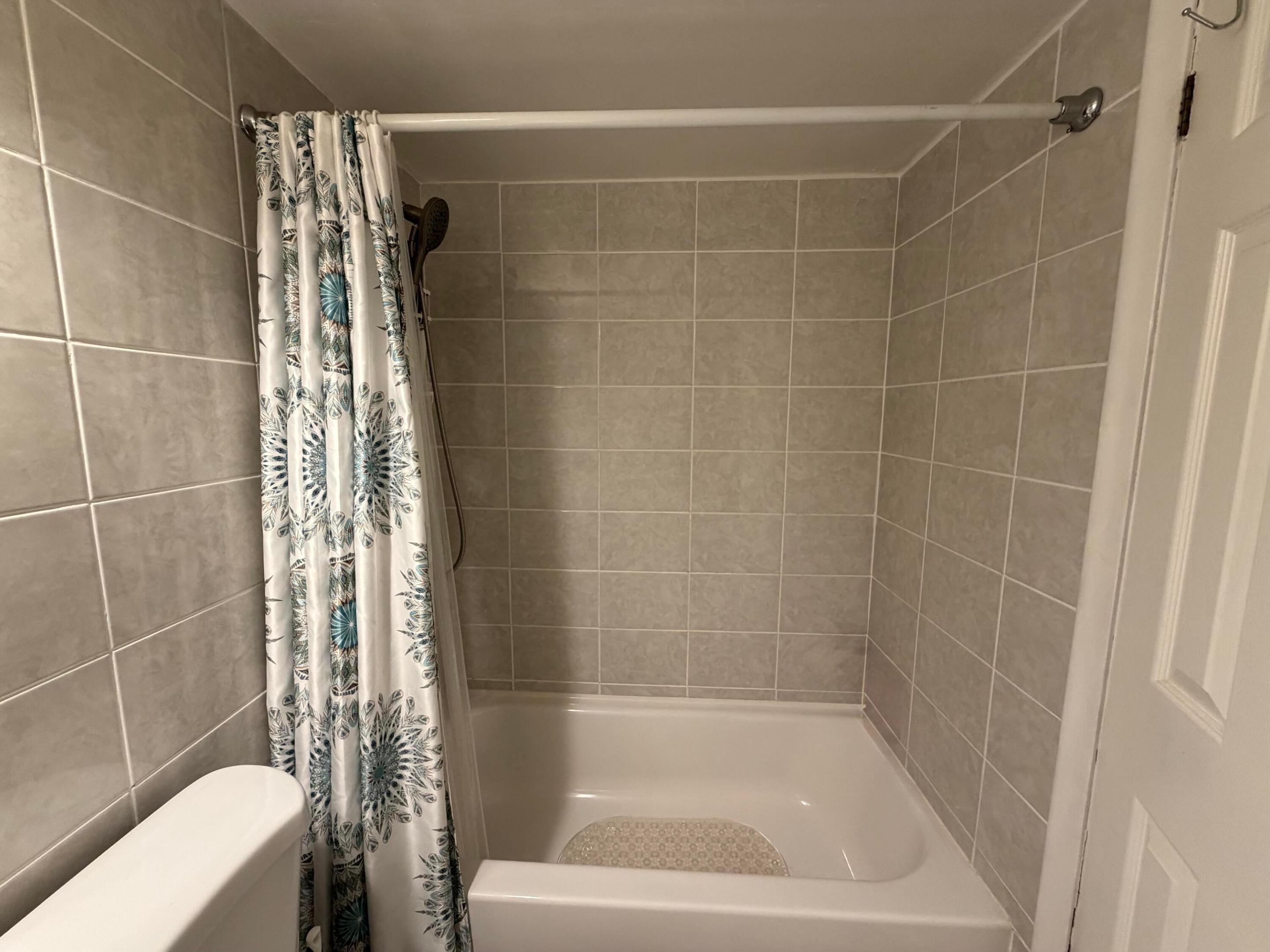 DURHAM J CONDO - Residential Lease