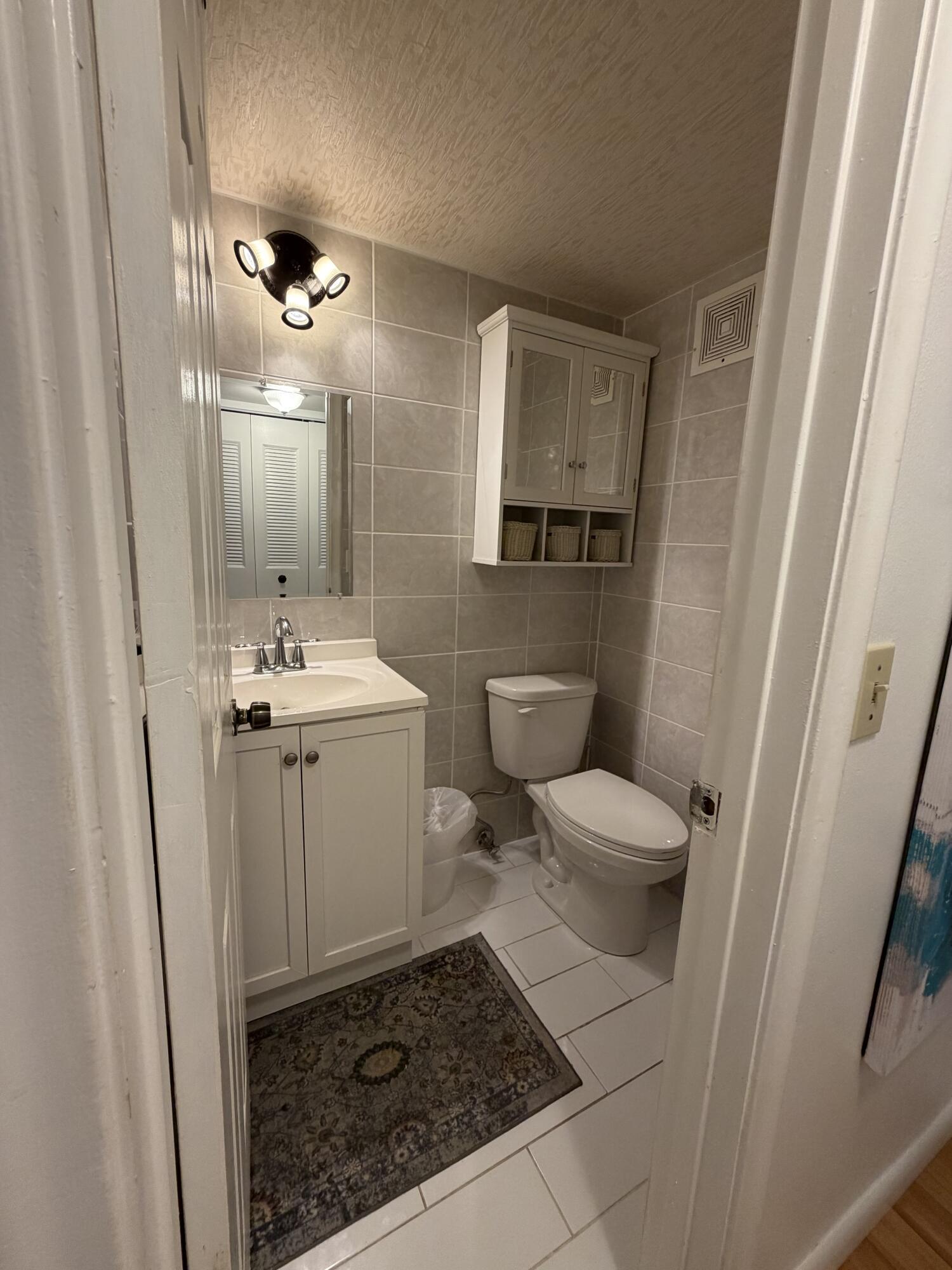 DURHAM J CONDO - Residential Lease