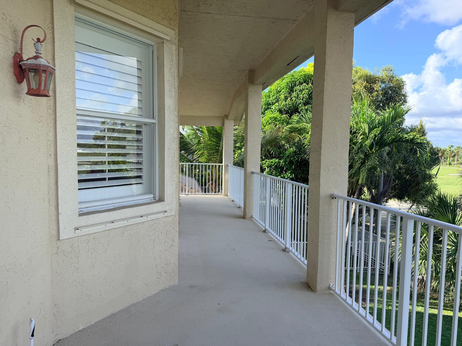 2285 Ridgewood Circle