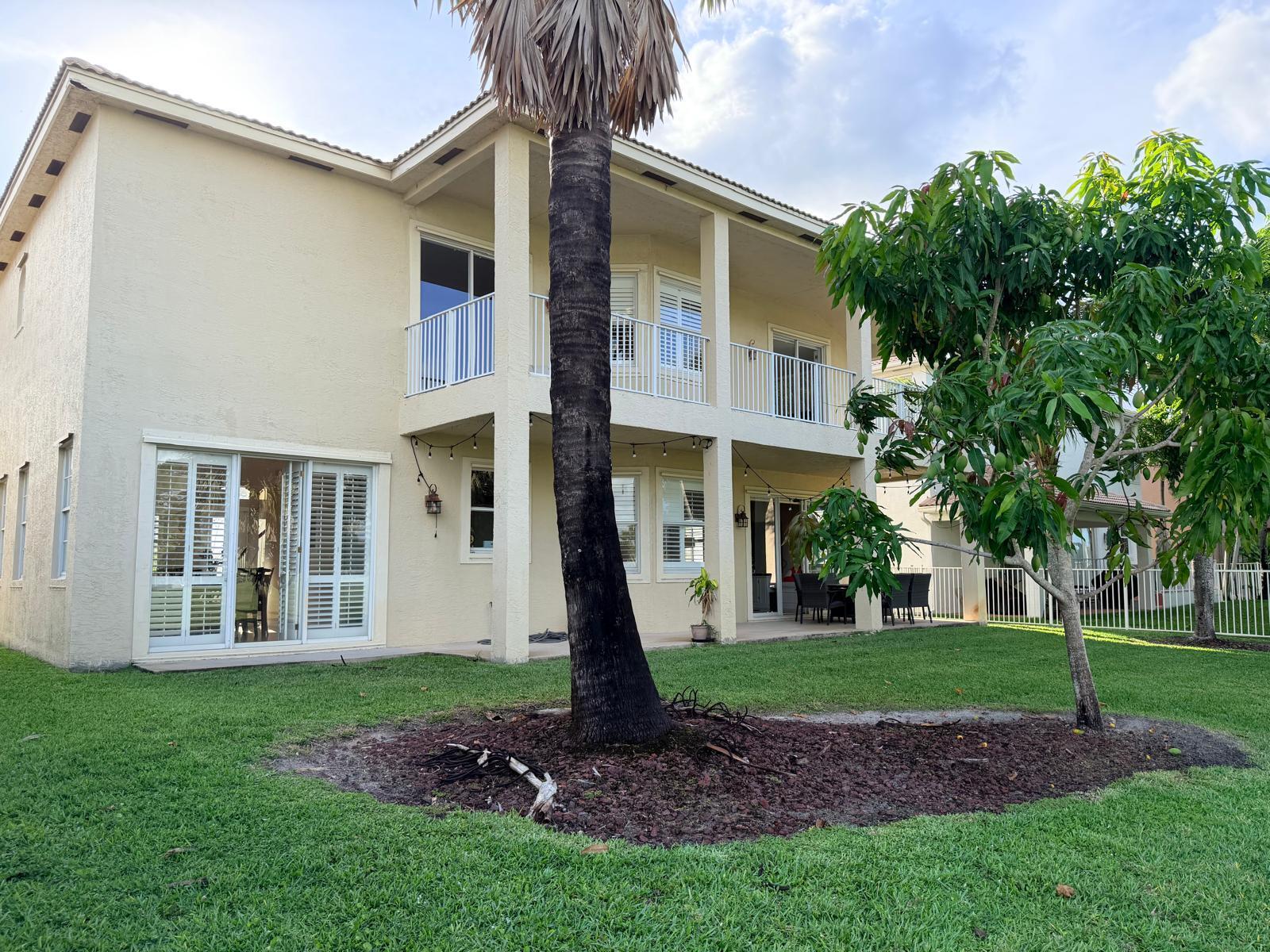 2285 Ridgewood Circle