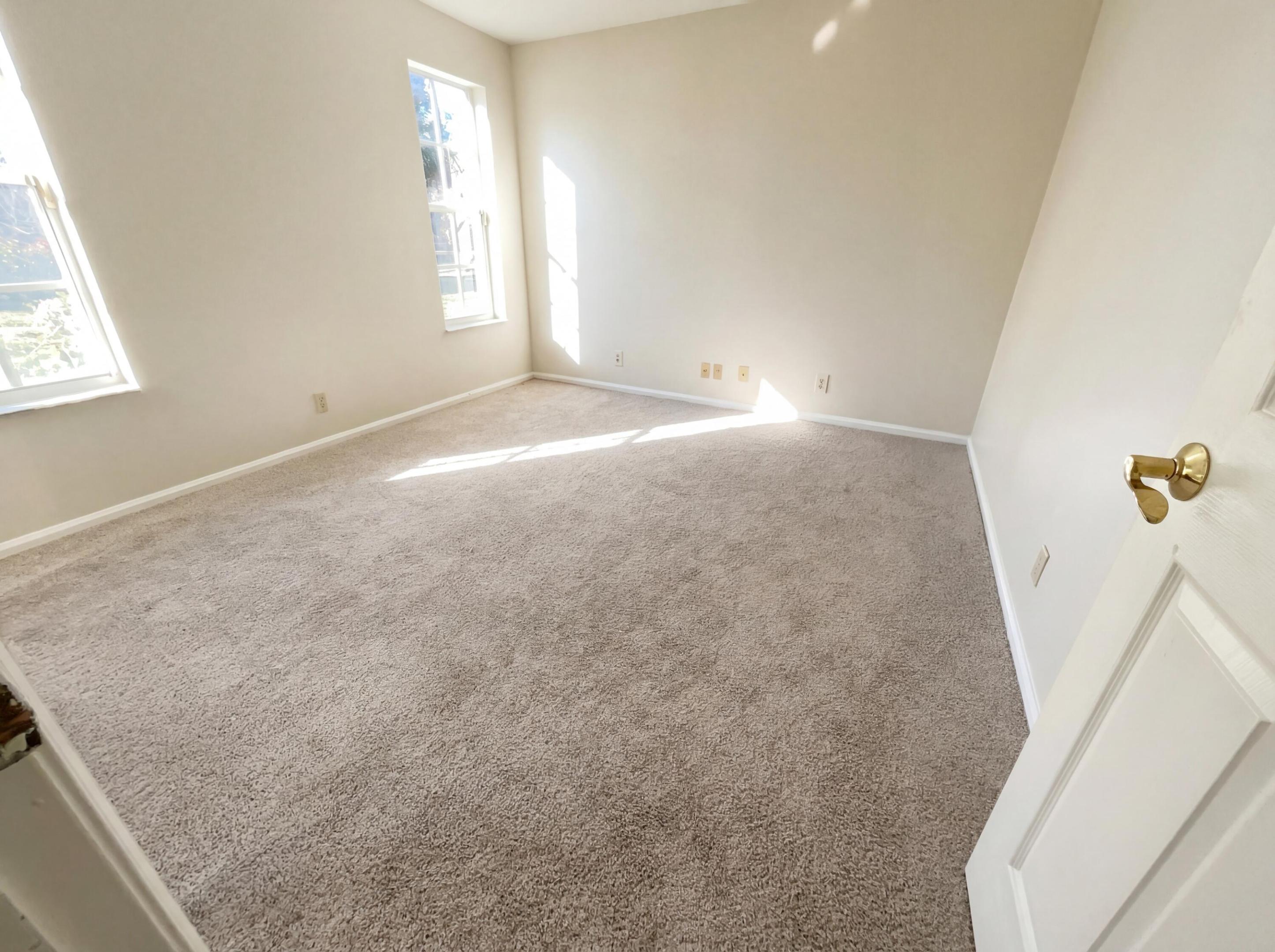 PALM BEACH RANCHETTES - Residential