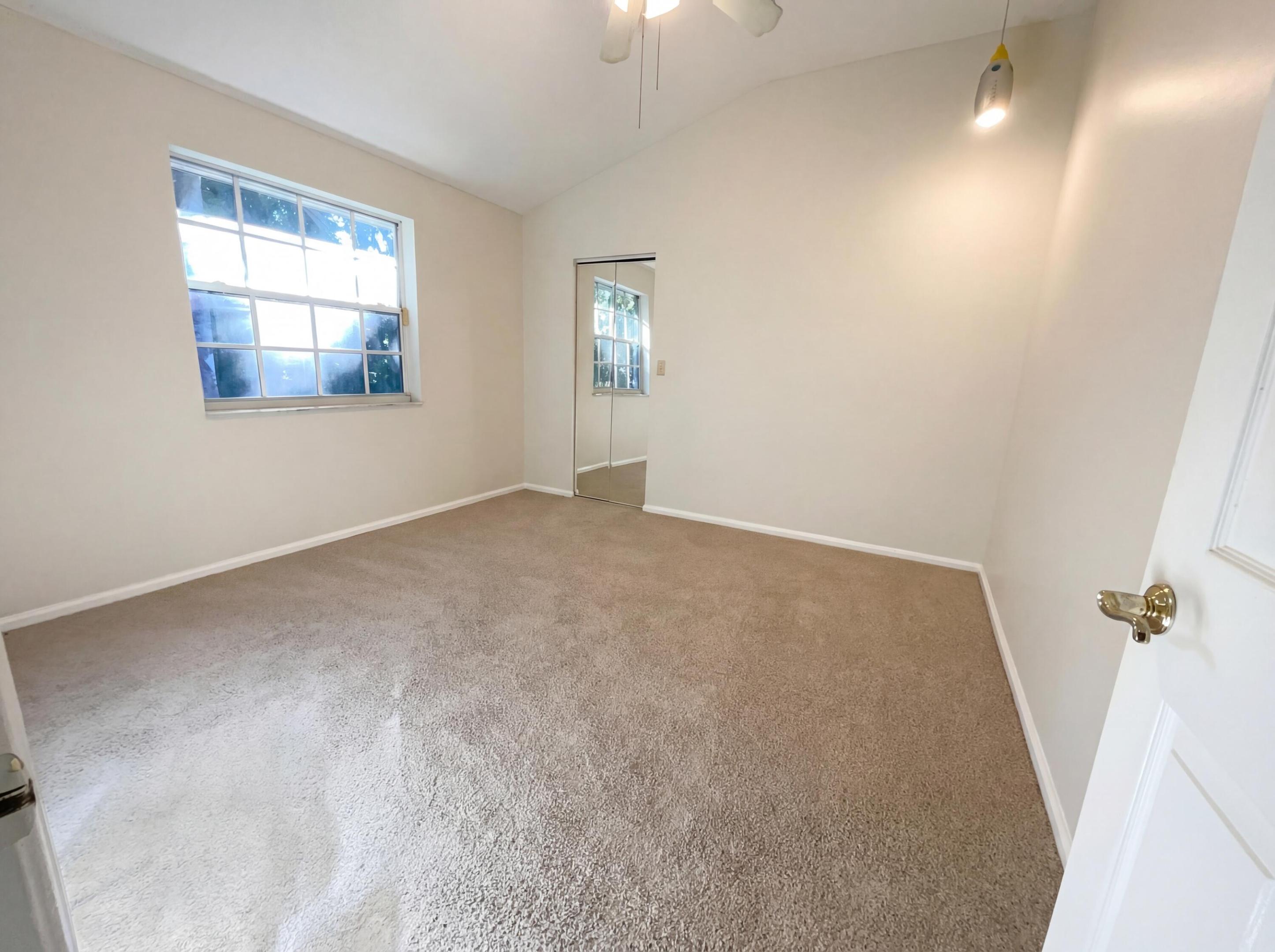 PALM BEACH RANCHETTES - Residential