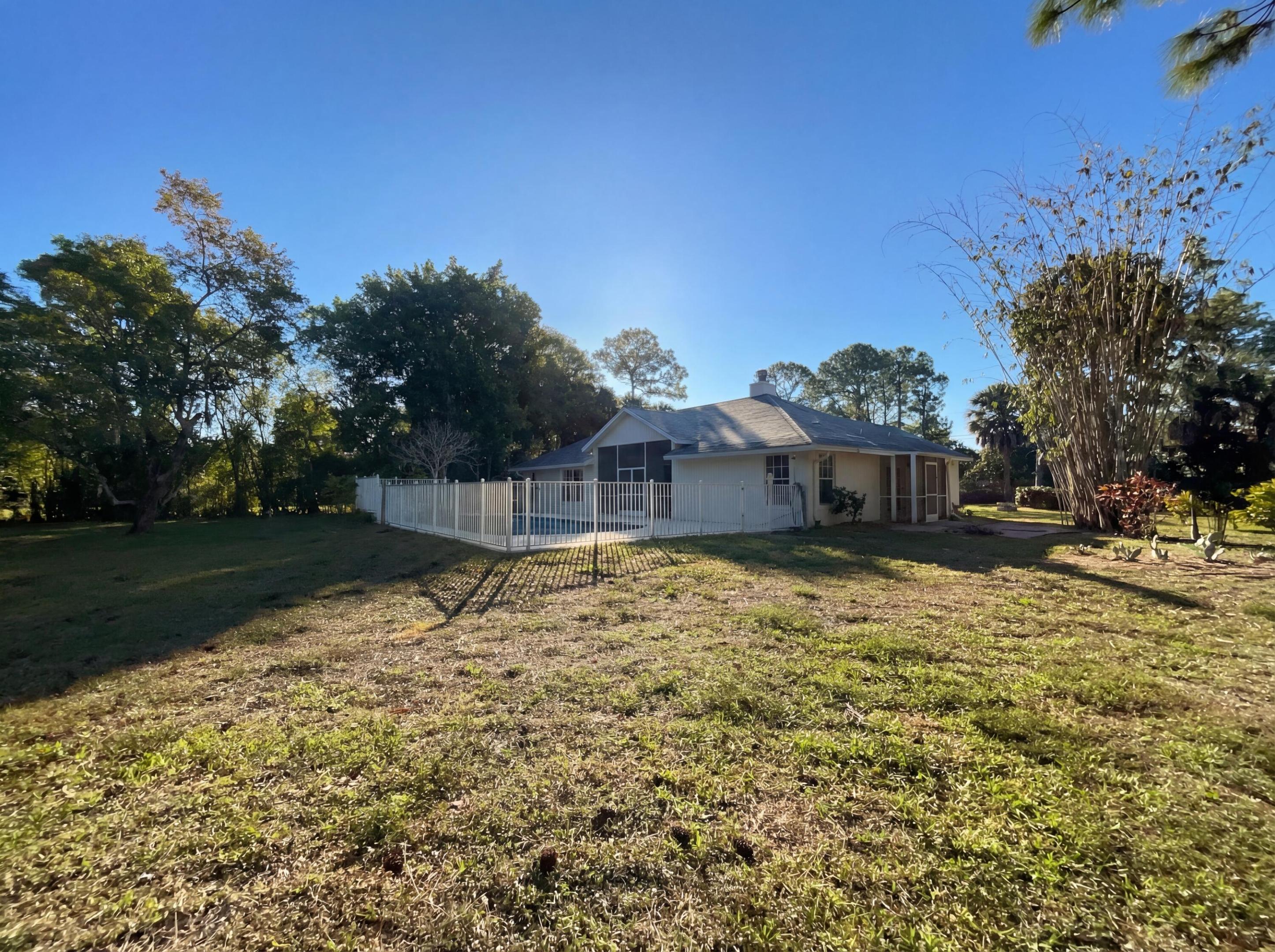 PALM BEACH RANCHETTES - Residential