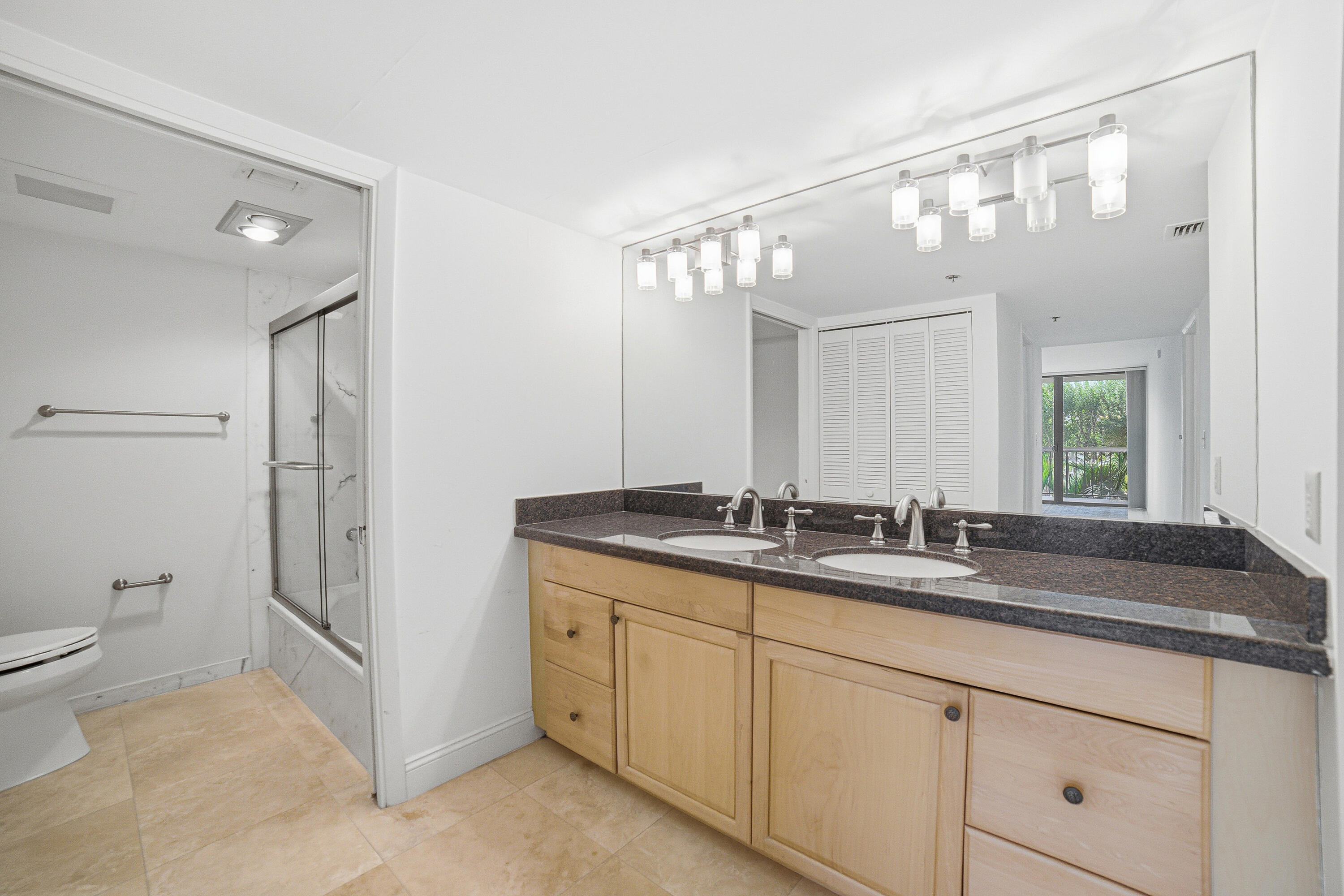 BRAEMAR ISLE CONDO - Residential