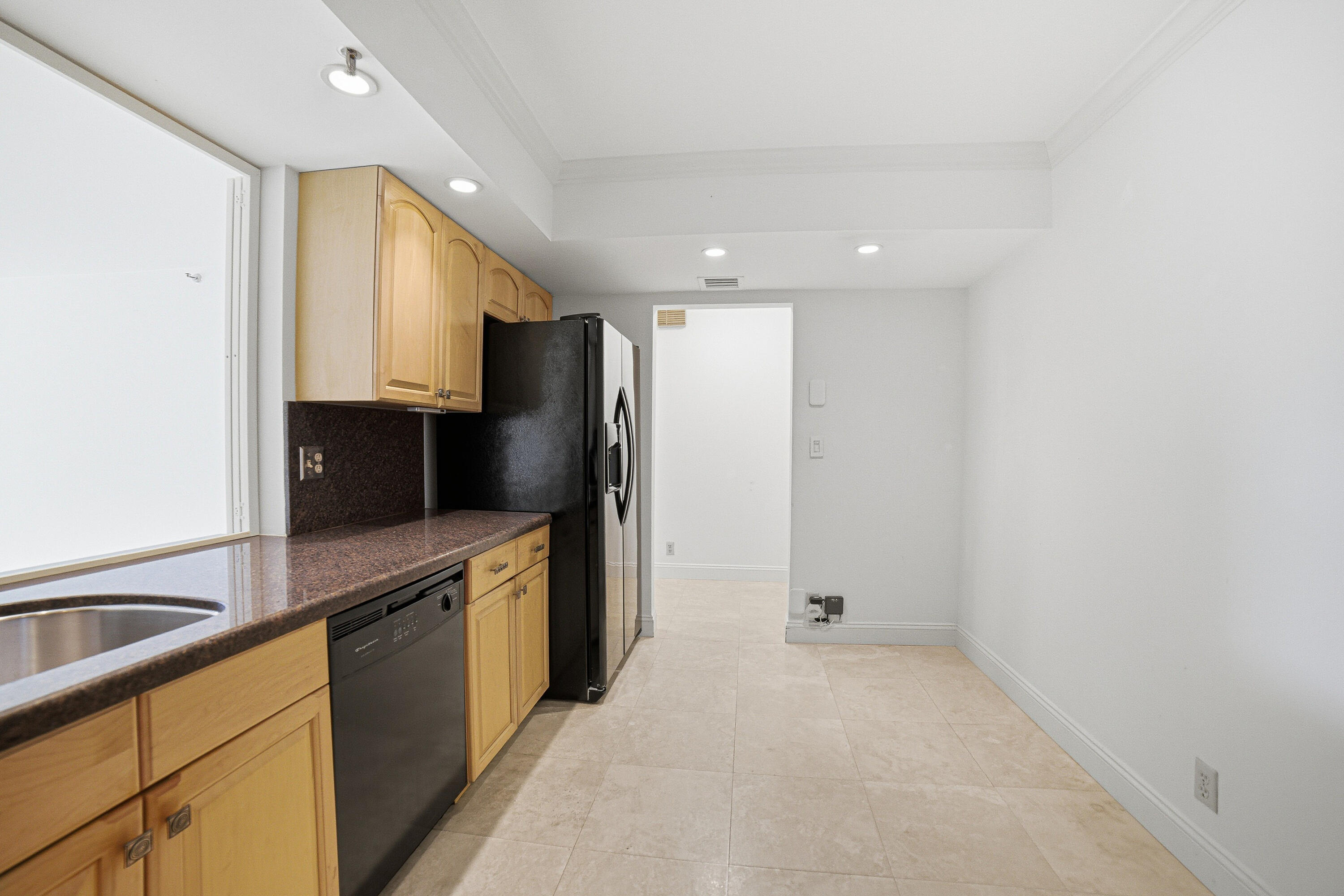 BRAEMAR ISLE CONDO - Residential