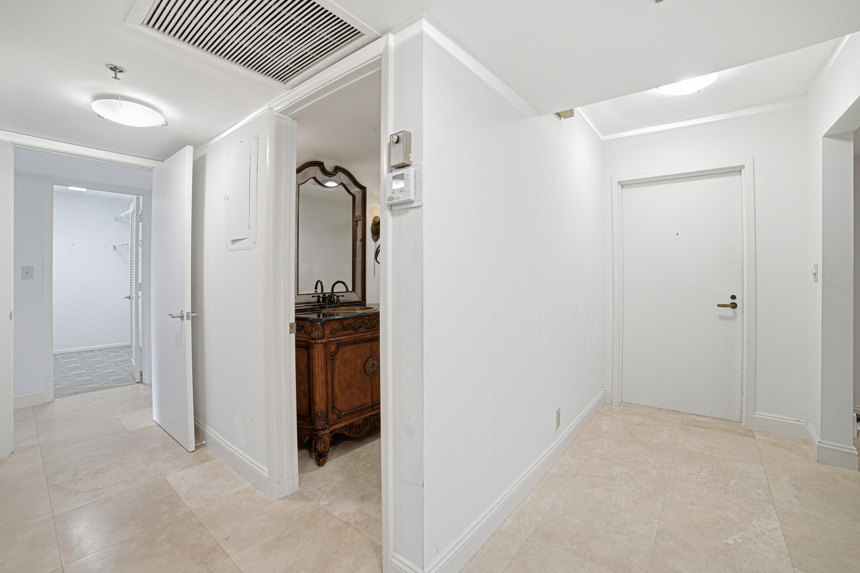 BRAEMAR ISLE CONDO - Residential