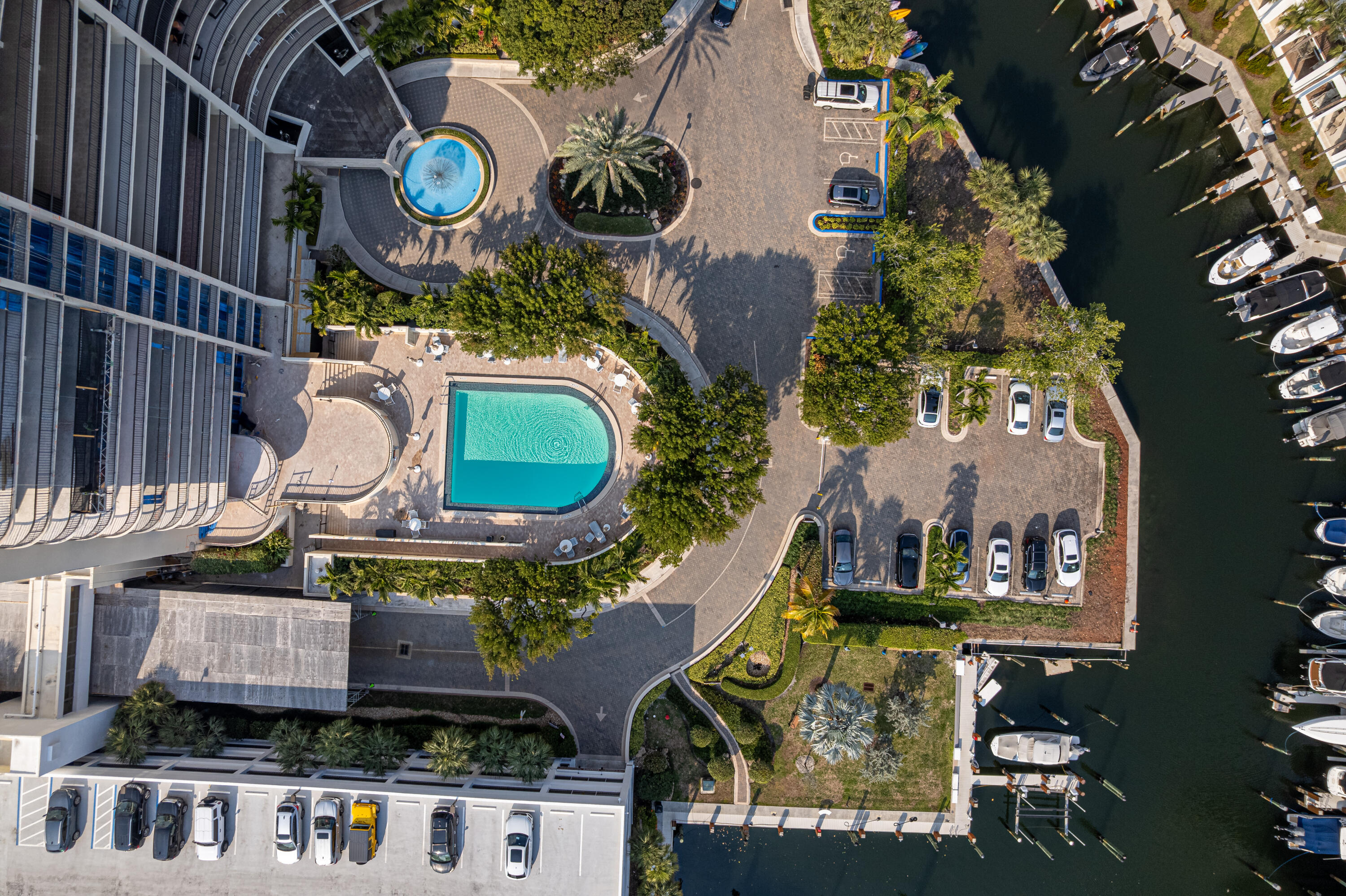 BRAEMAR ISLE CONDO - Residential