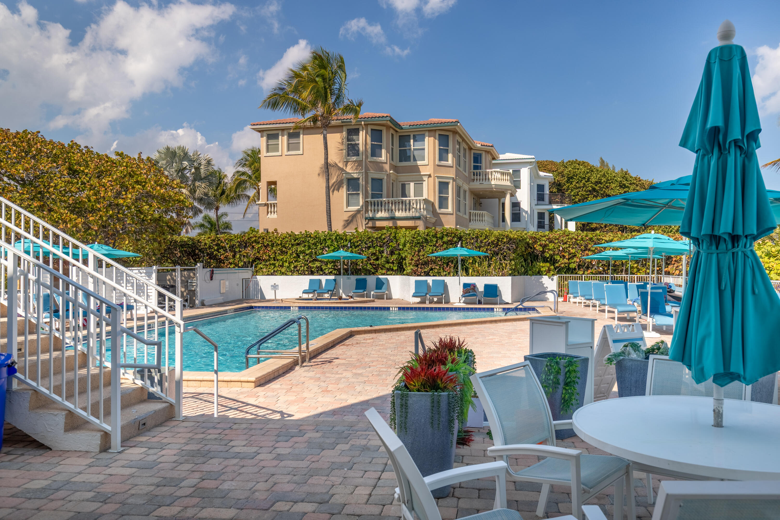 BRAEMAR ISLE CONDO - Residential