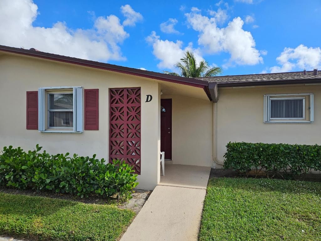 Photo of 2950 Crosley Drive E #D, West Palm Beach, FL 33415 (MLS # R11155039)