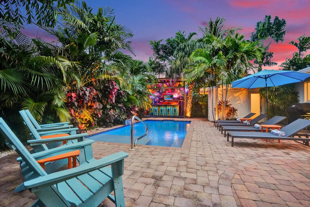 Photo of 1743 NE 26th Drive, Wilton Manors, FL 33334 (MLS # B26013332)