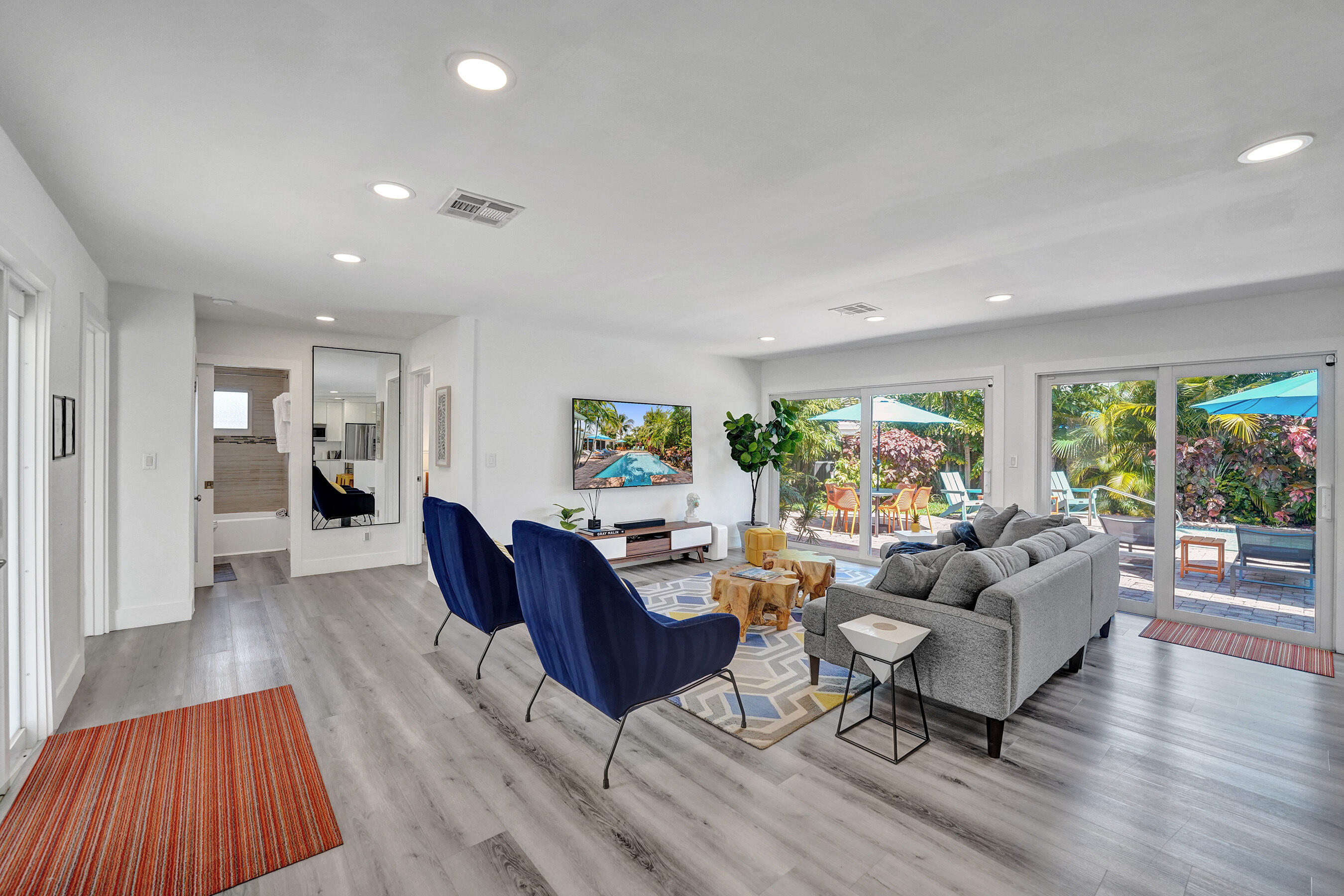 CORAL ESTATES - Residential