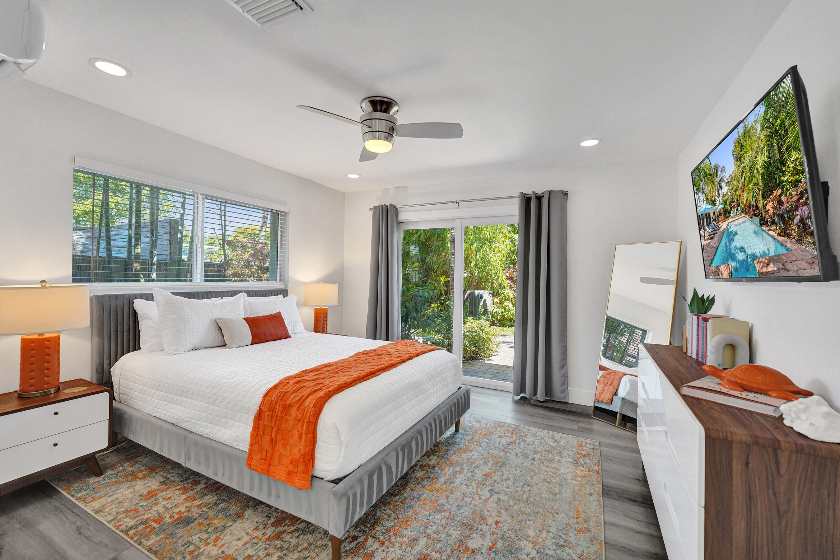 CORAL ESTATES - Residential