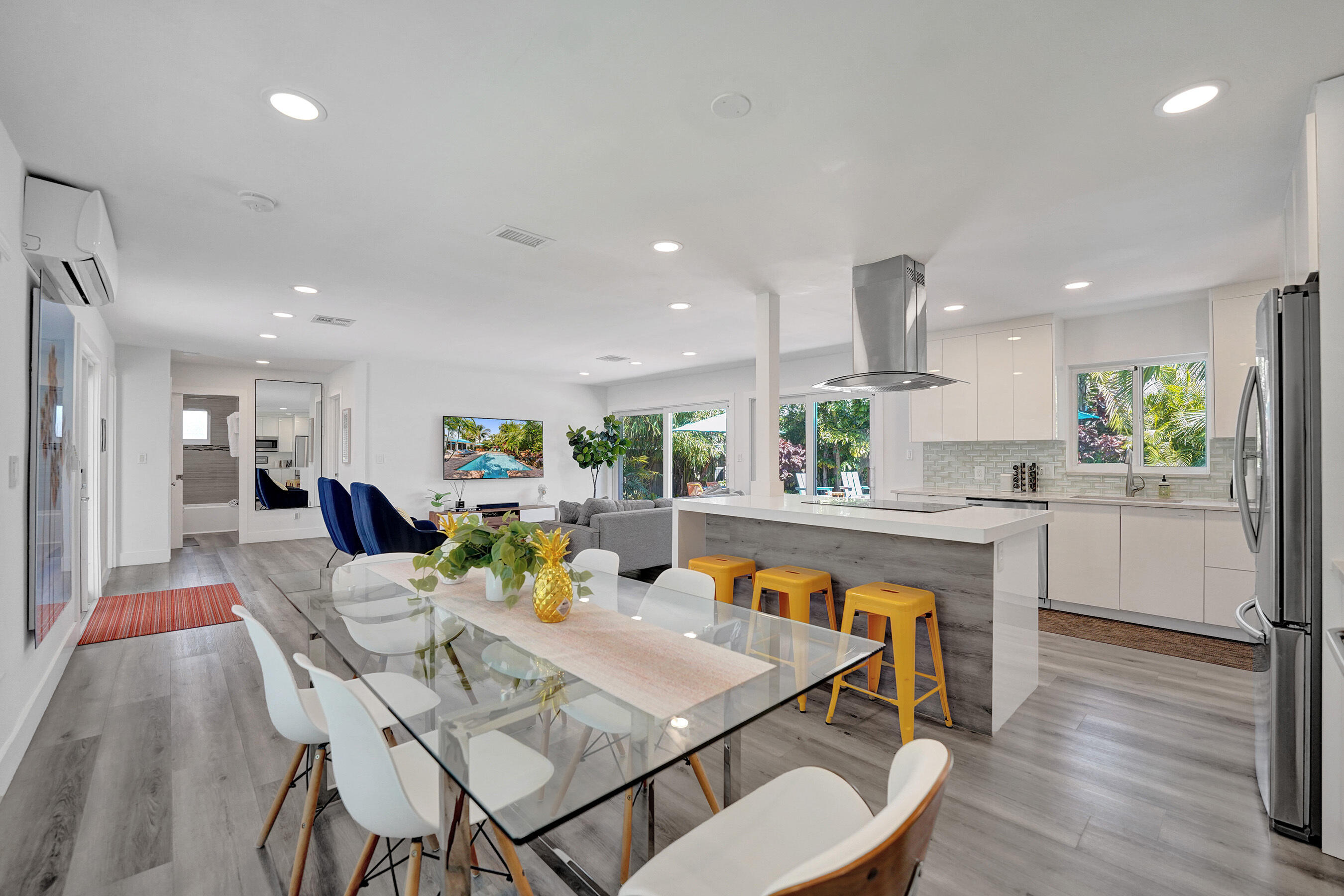 CORAL ESTATES - Residential