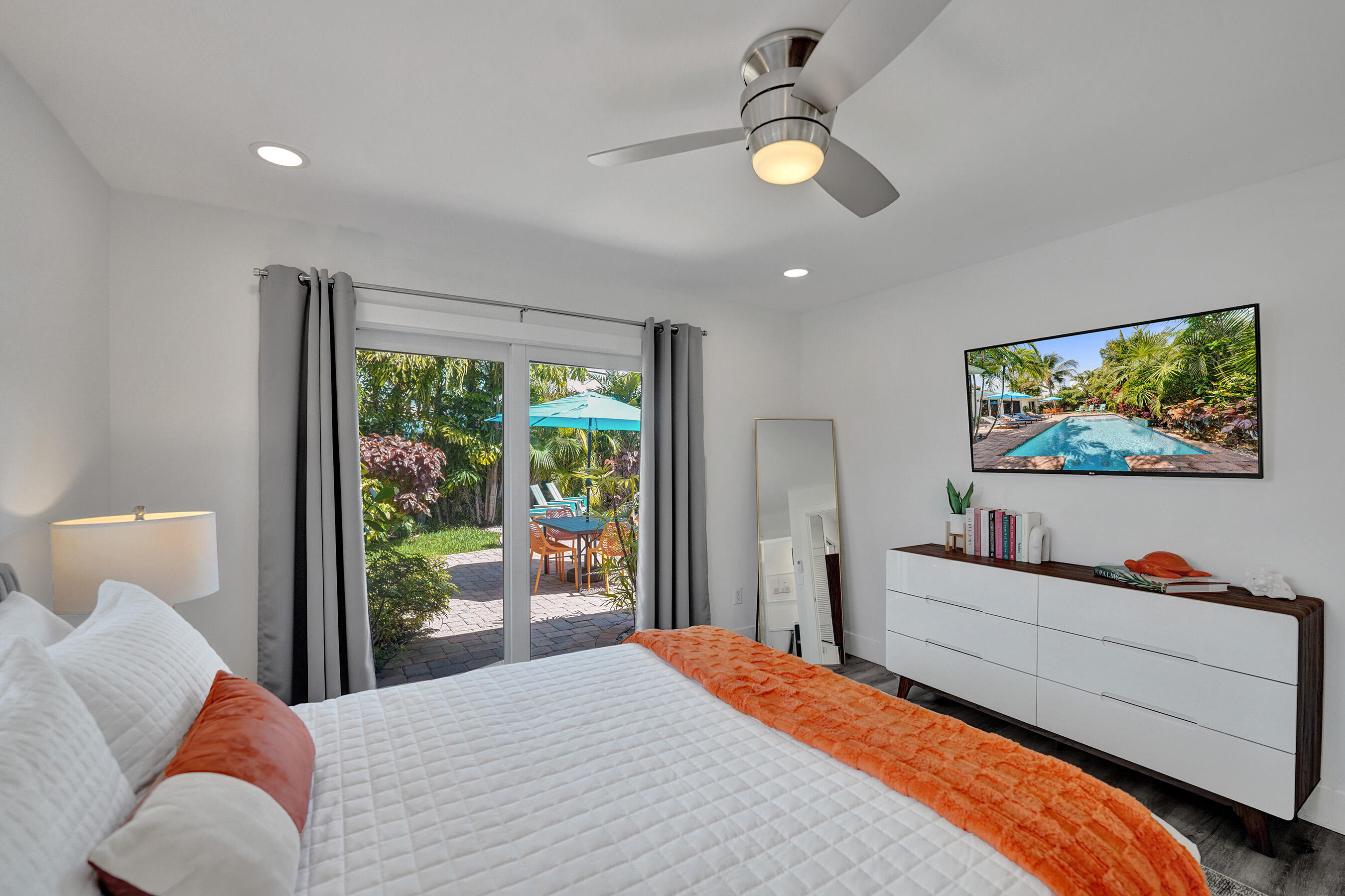 CORAL ESTATES - Residential