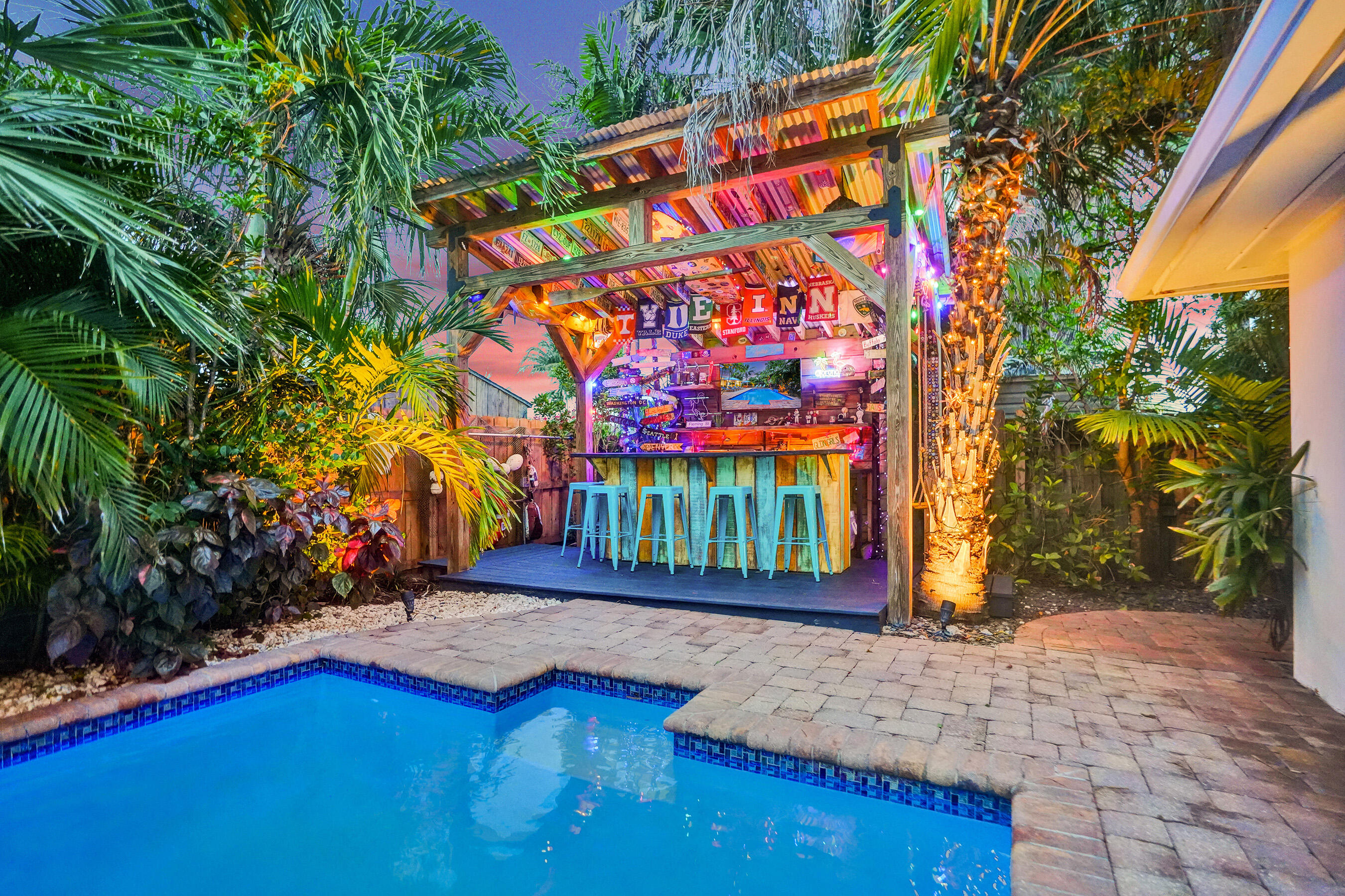 CORAL ESTATES - Residential