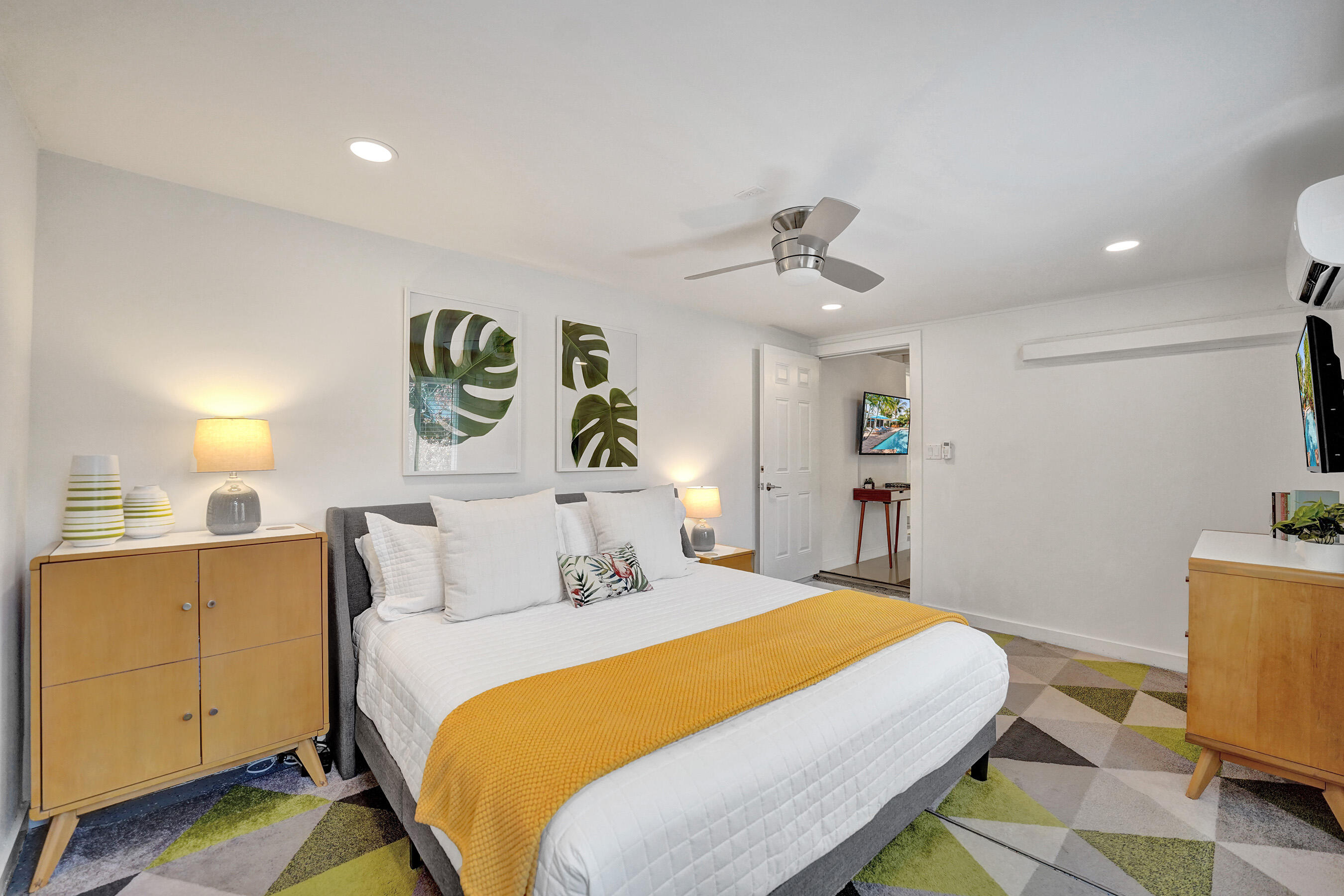 CORAL ESTATES - Residential