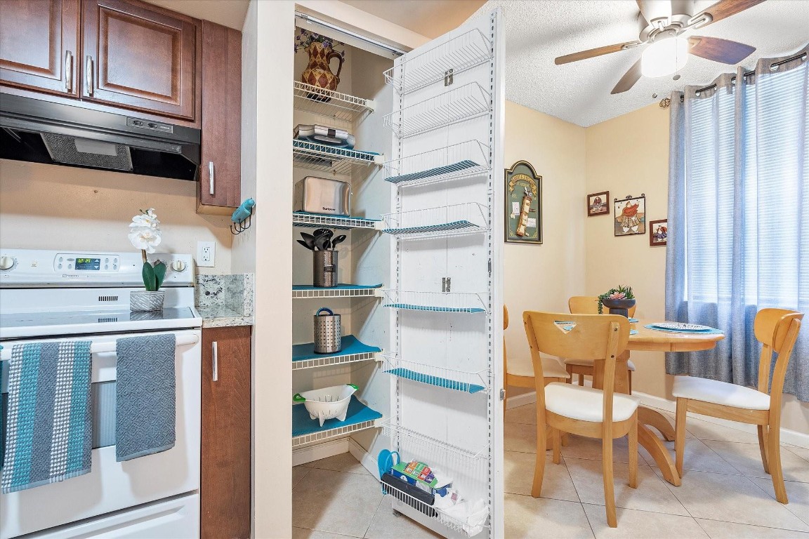 PALM SPRINGS 3 - Residential